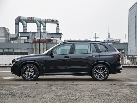 2026�� �Ŀ� xDrive 30Li ������M�˶���ҹ��װ