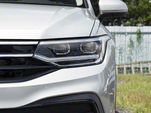 2025�� ���ڿ� 300TSI �Զ��������ڰ�