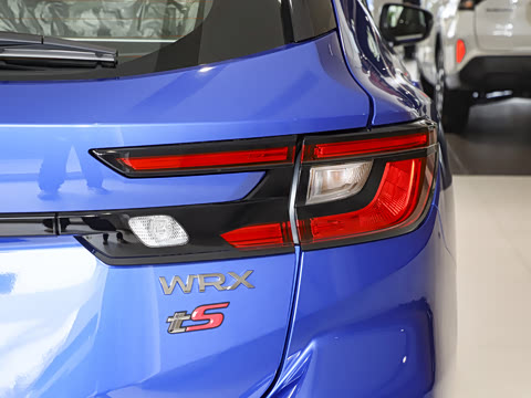 2025�� 2.4T CVT Wagon tS EyeSight