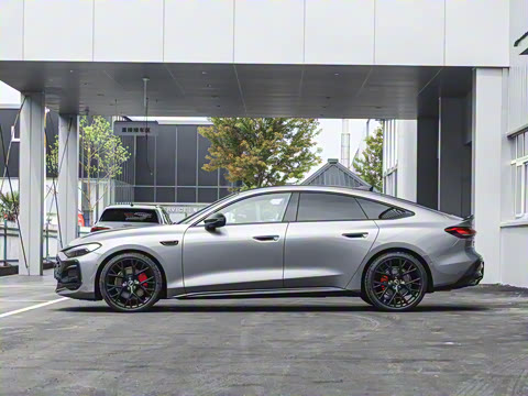 2026�� TFSI quattro 150kW �׷�������