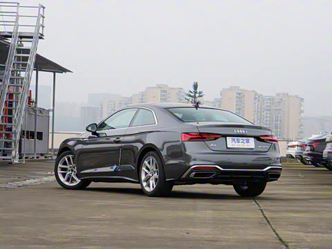 2025�� Coupe 40 TFSI ʱ�ж�����