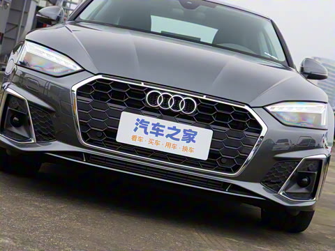 2025�� Coupe 40 TFSI ʱ�ж�����