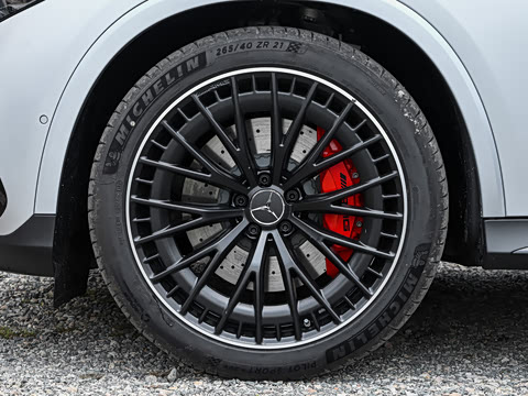 2026�� �Ŀ� AMG GLC 43 4MATIC