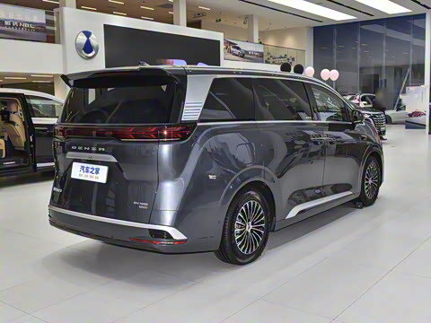 2025�� EV �Ǽݰ� 600 ���������