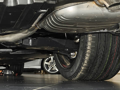 2026�� E 300 L ������