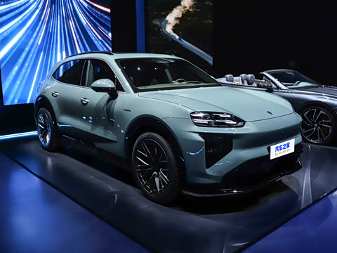 2026�� Cayenne Turbo Electric