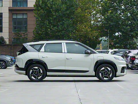 2025�� ����TECH�� 64.2kWh