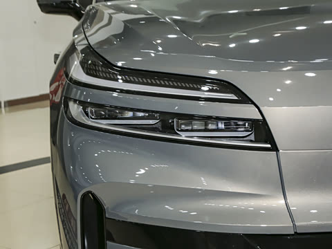 2025�� Max ������