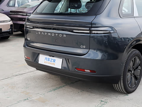 2027�� 660������
