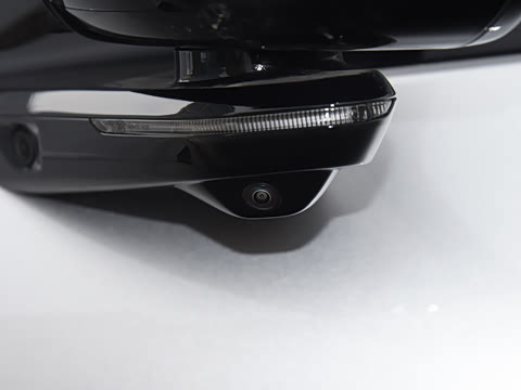 2026�� ���� 1704 Max �Ƽ���