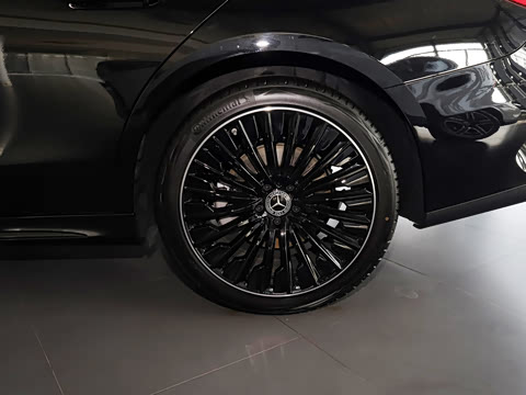 2026�� E 300 �������˶���