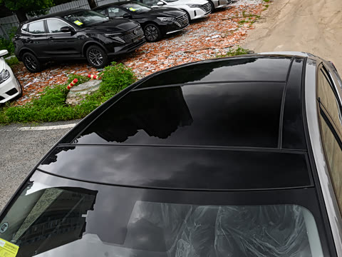 2025�� 2.0L XL-TLS ������