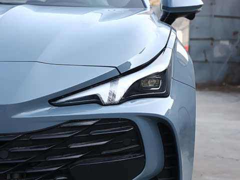 2026�� 1.5T 300 DCT���Ű�