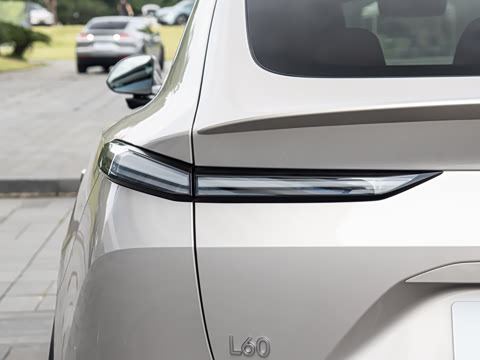2026�� 85kWh Max+
