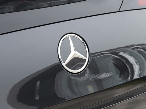 2026�� �Ŀ� GLC 300 4MATIC ����SUV