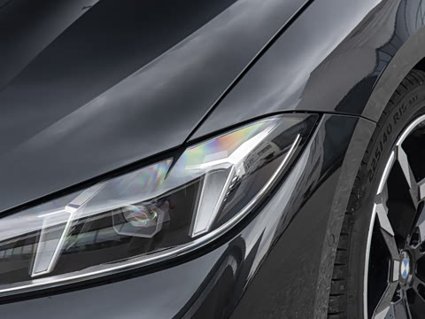 2026�� 430i M�˶���ҹ��װ