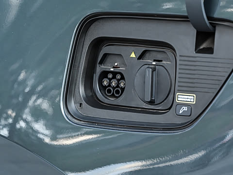 2026�� 102kWh �����е�ǩ����