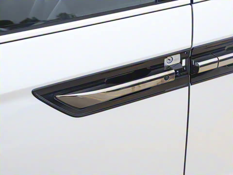 2026�� 2.0L e:HEV �����