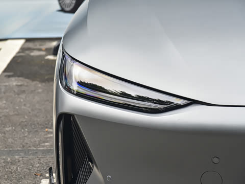 2026�� 655 MAX��