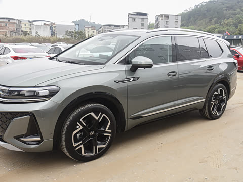 2026�� 450TSI �����콢 6��