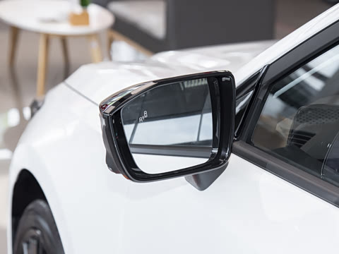 2025�� ������ 2.0T ������