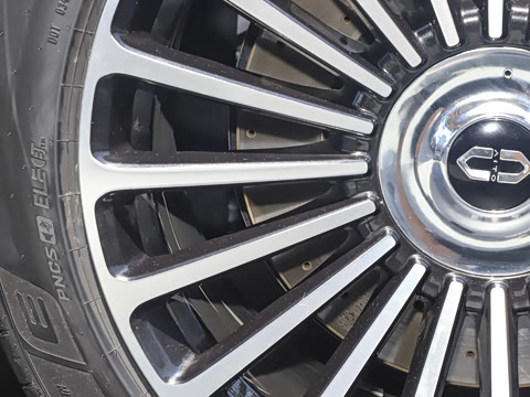 2025�� ���� Ultra ����������