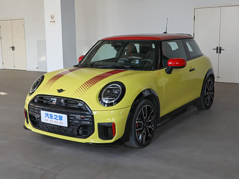2025�� JOHN COOPER WORKS