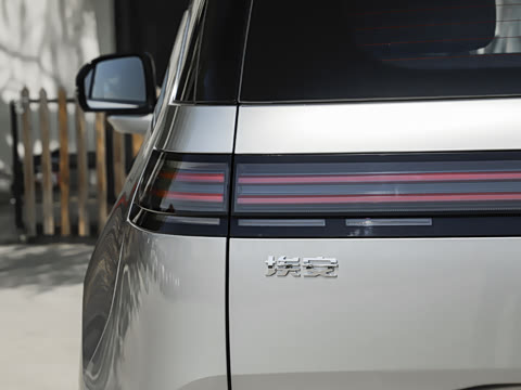 2026�� 610 �����״�Ultra