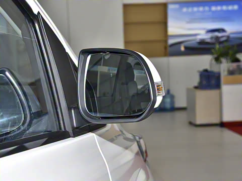 2025�� 2.0L �ֶ�������CNG 7��