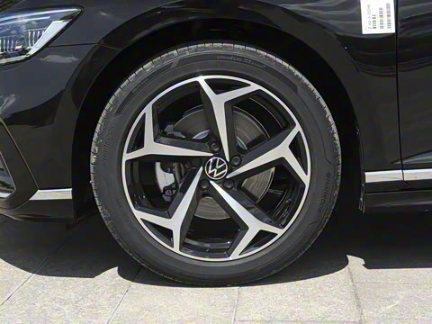 2025�� �Ŀ��� ������ 330TSI DSG������