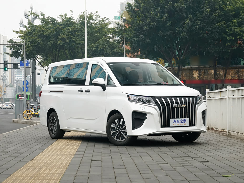 BAW Ace M7, Минивэн LWB: фото поколения