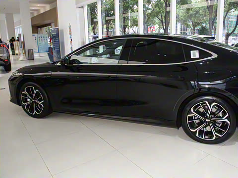 2025�� 700km Զ���Ǽݰ�