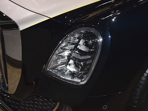 2026�� 4.0T V8��