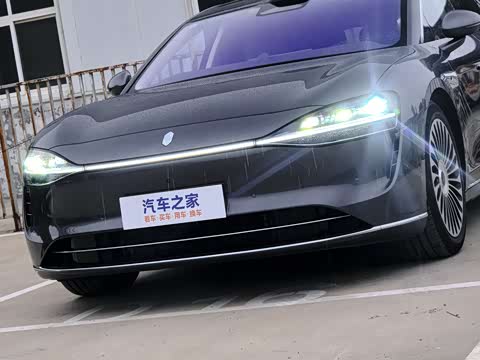 2025�� ���� Ultra��������