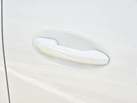 2026�� GLC 260 L 4MATIC �����