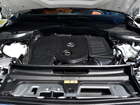 2026�� GLC 260 L 4MATIC �����