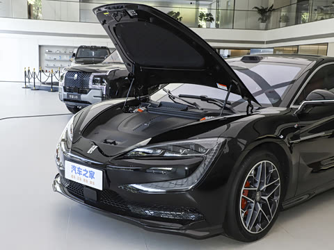 2025�� EV �����콢��