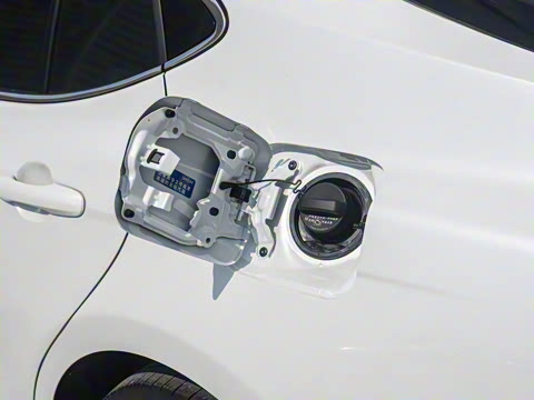 2026�� 2.0S �˶���