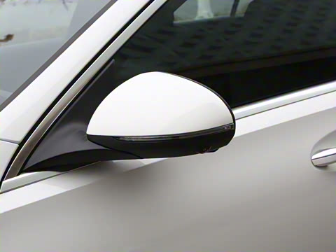 2026�� C 260 L �˶��ر��