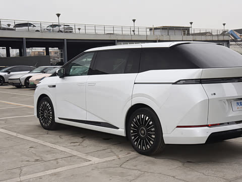 2026�� ���� 750 Ultra