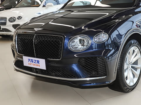 2026�� 4.0T V8 ������