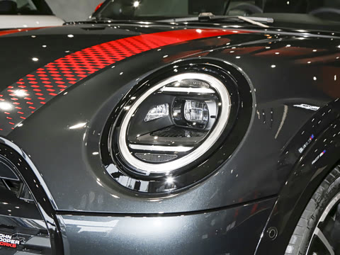 2025�� JOHN COOPER WORKS CABRIO