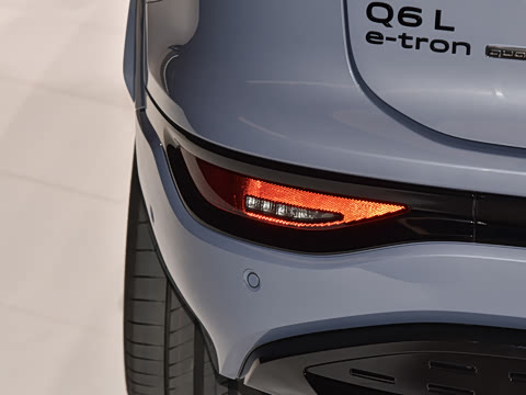 2026�� quattro Ǭ���Ǽݰ�