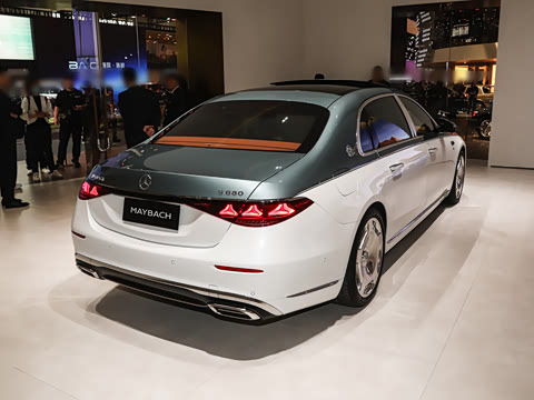 2027�� S 680 4MATIC