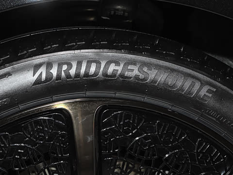 2027�� S 580 4MATIC Night Series