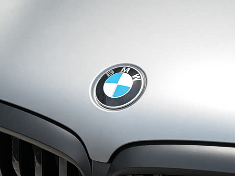 2026�� �Ŀ� xDrive 40Li ������M�˶���ҹ��װ