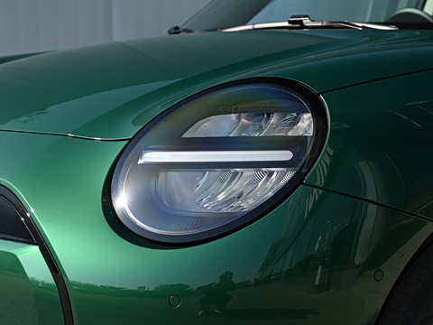 2026�� 466km COOPER E ������