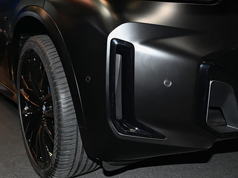 2026�� xDrive 40Li �����
