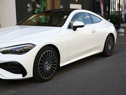 2026�� CLE 300 4MATIC �����ͽ��ܳ�