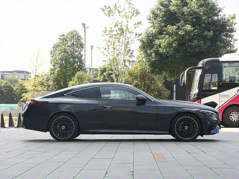 2026�� CLE 300 4MATIC �����ͽ��ܳ�